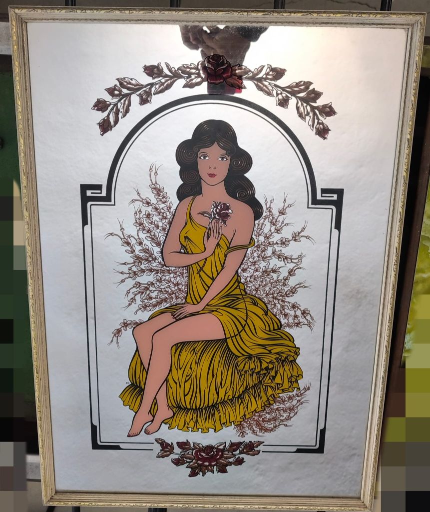 Quadro espelhado imagem senhora