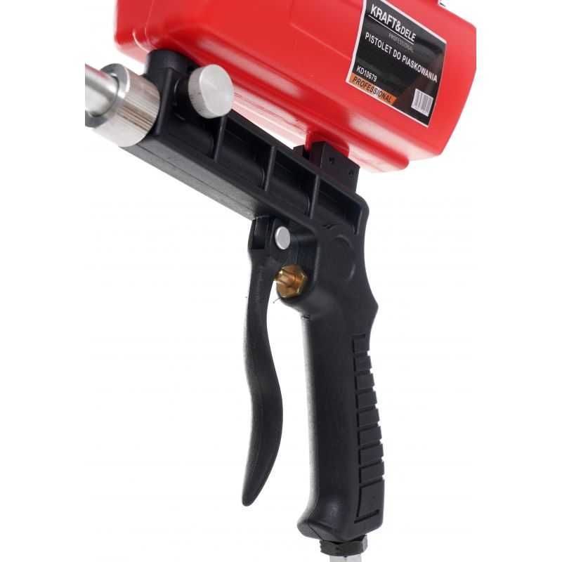 PSIPISTOLET do PIASKOWANIA ze zbiornikiem 600 ml  1/4" KD10679