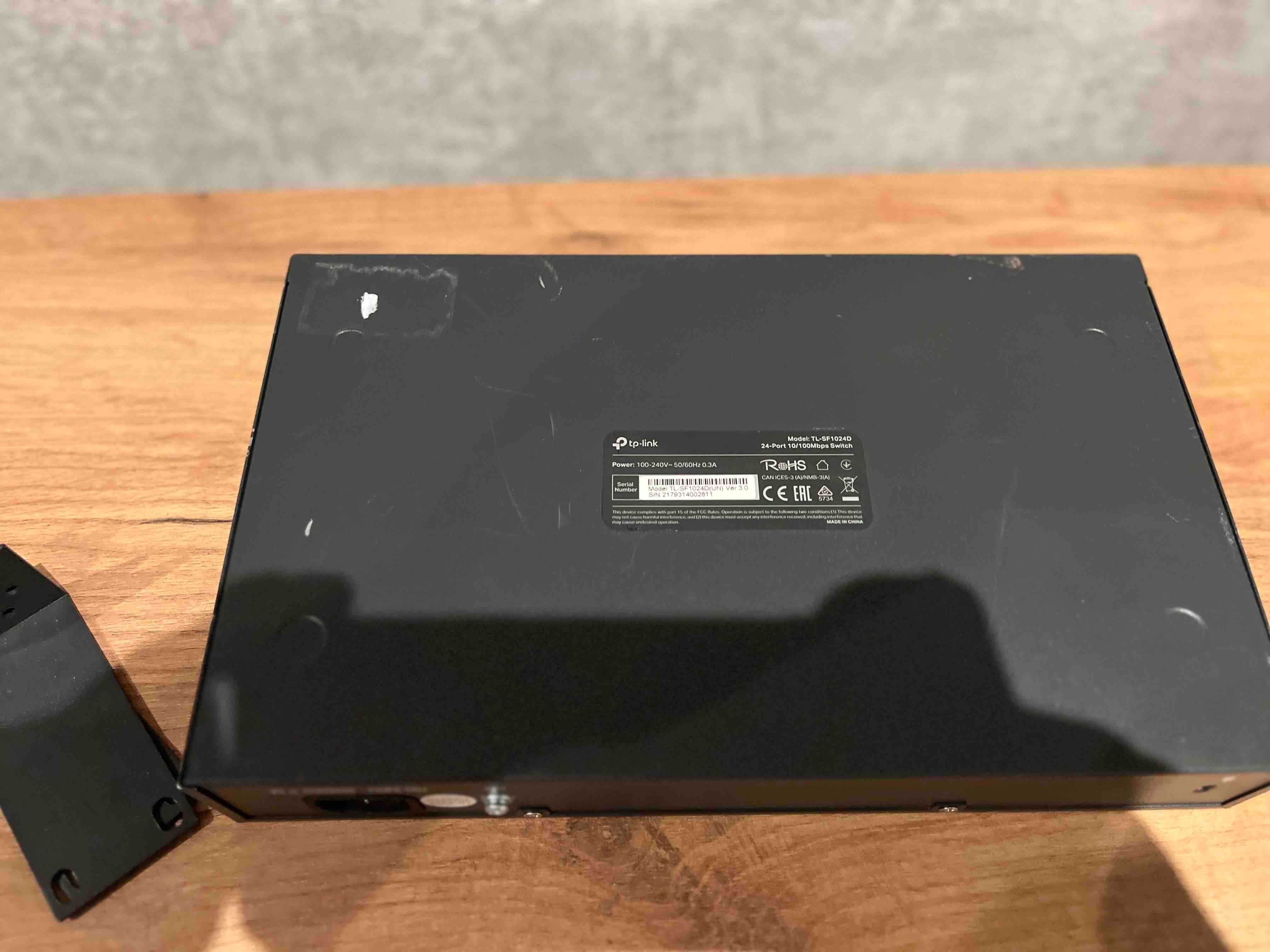 Некерований комутатор tp-link tl-sf1024d