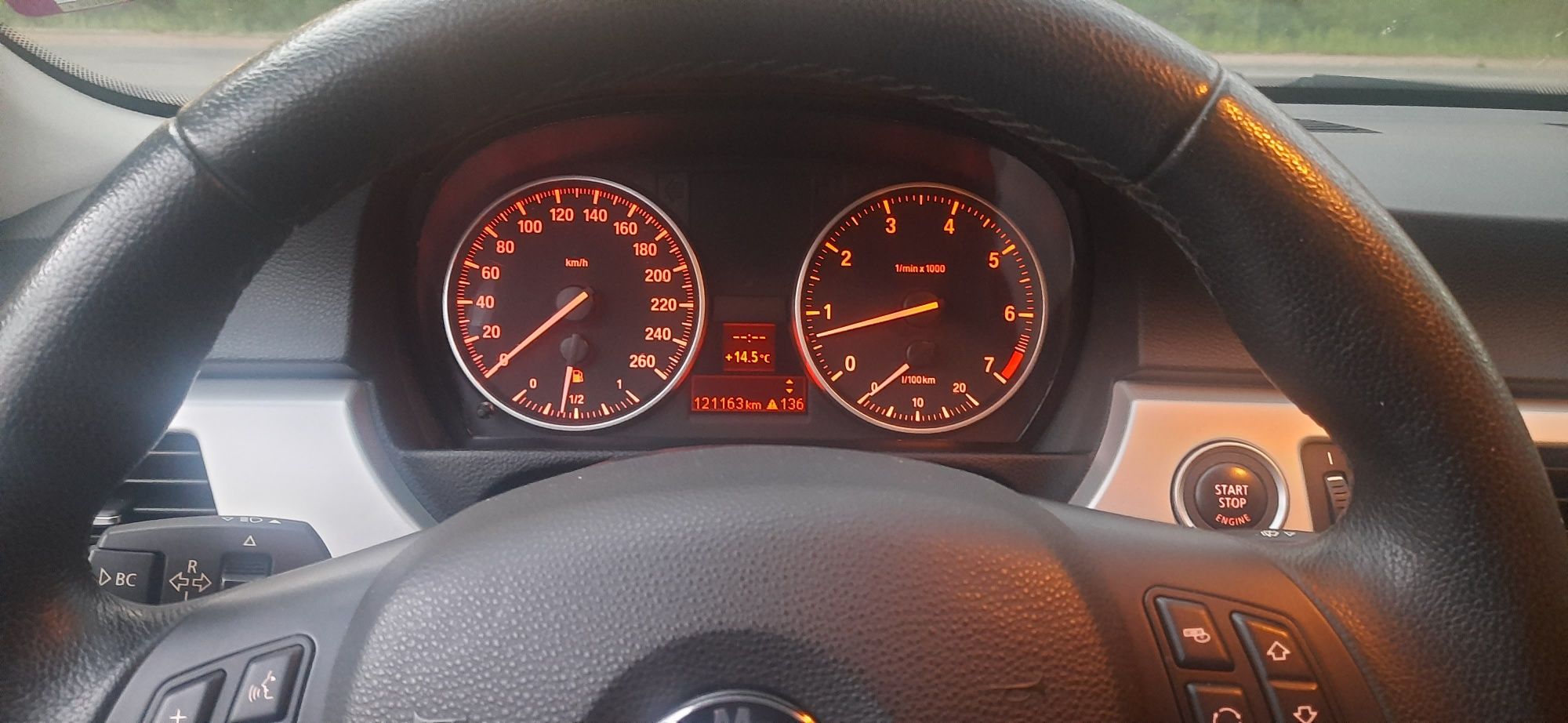 BMW e90 320i przebieg tylko 120 tyś stan bdb
