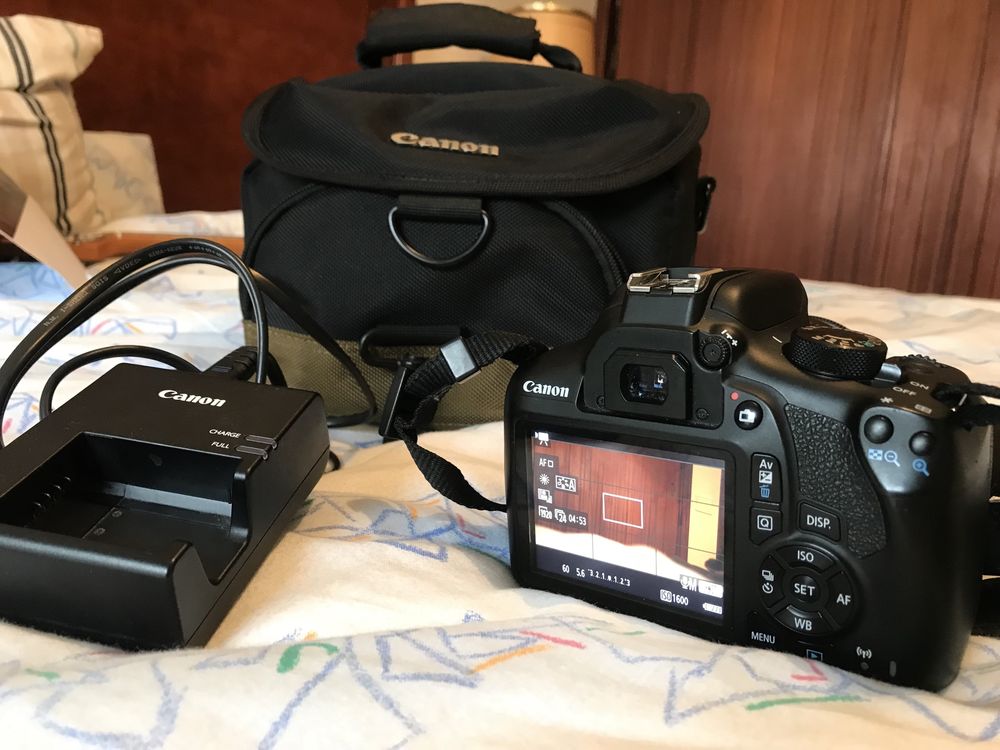 Canon 1300d + Lente 18-55 + Bolsa Canon