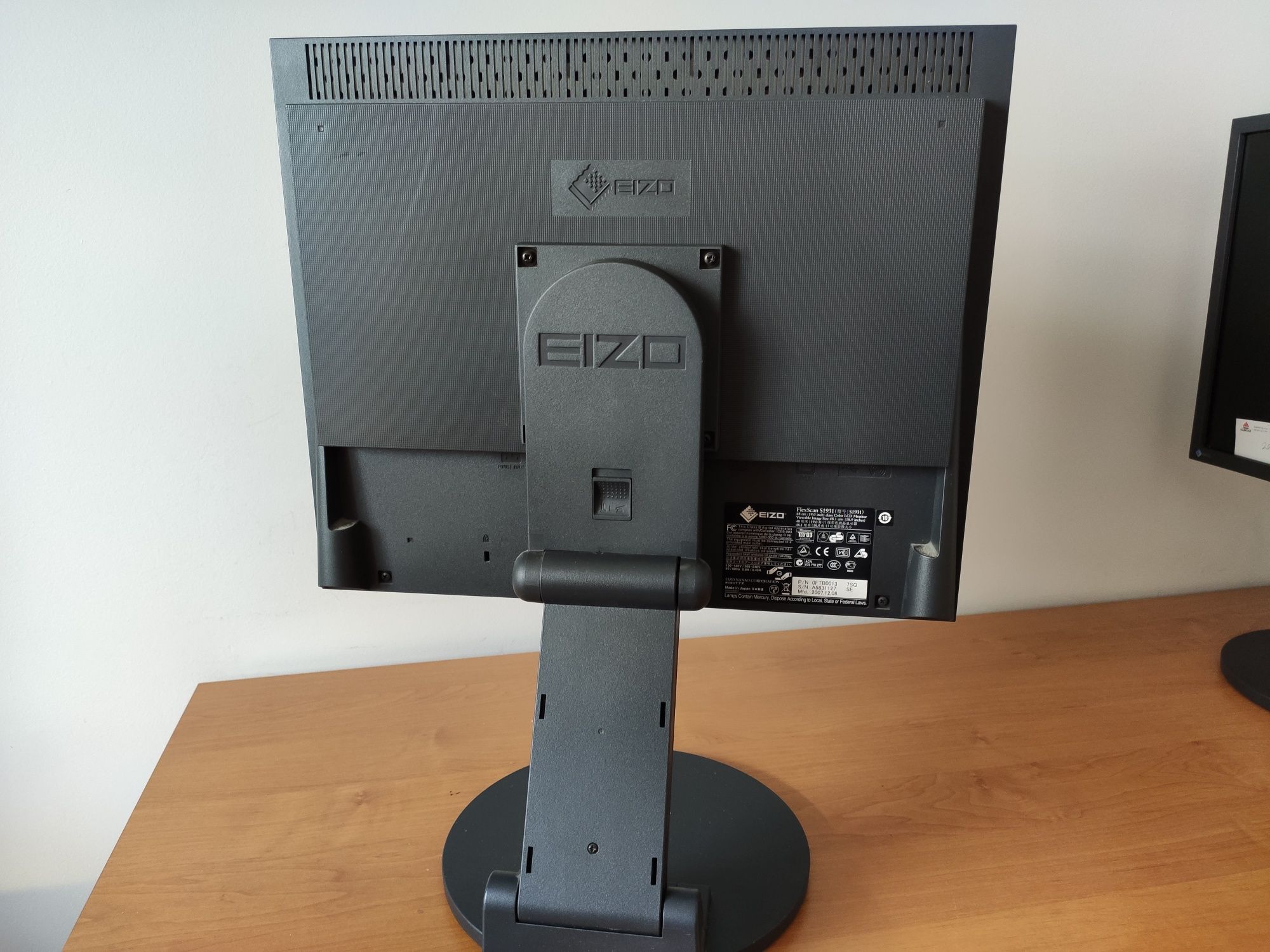 Monitor EIZO FlexScan S1931 - dla grafika, fotografa