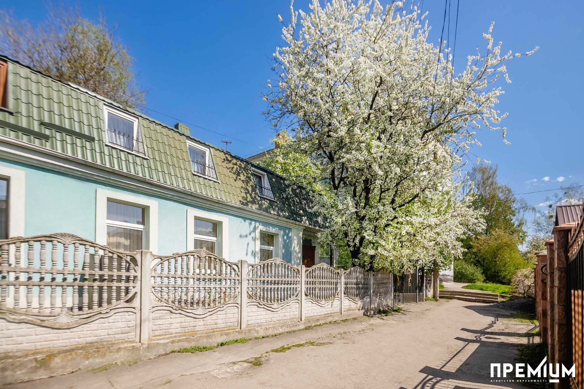 Продаж будинку в центрі Рівного