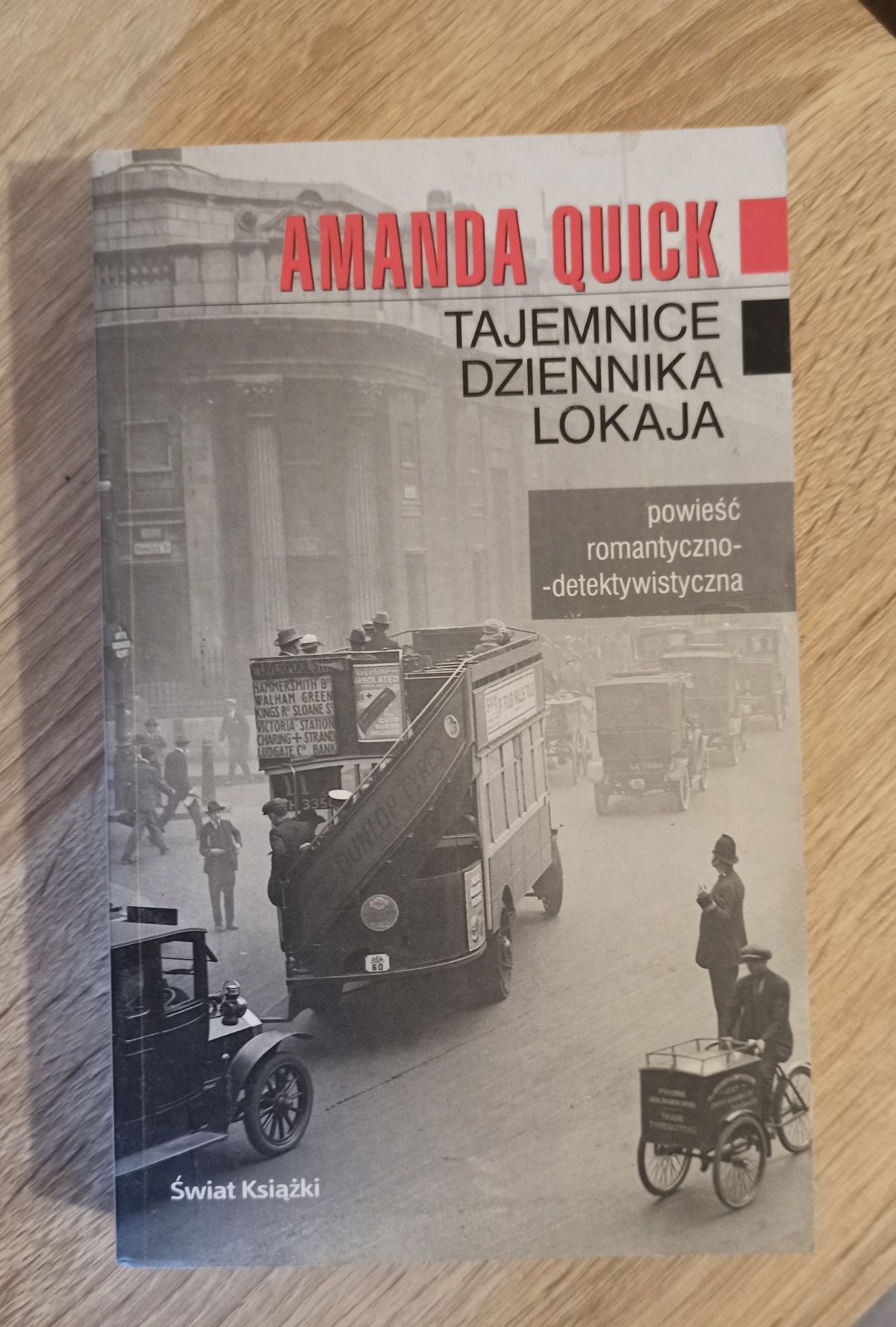 Amanda Quick tajemnice dziennika lokaja kryminał