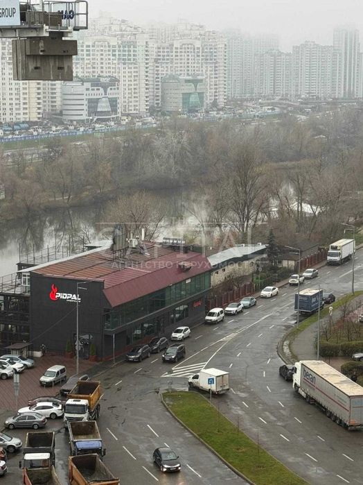 вул. Срібнокільська 3В , 56.6м2 біля метро Позняки Дарницький район