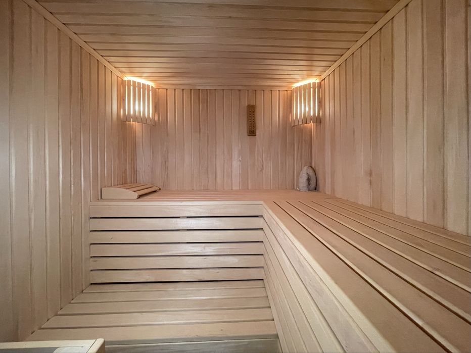 Надійність, тепло, укриття — дім для спокійного життя у Києві