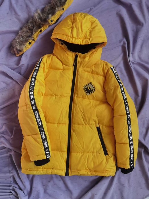 Тепла нова куртка єврозима