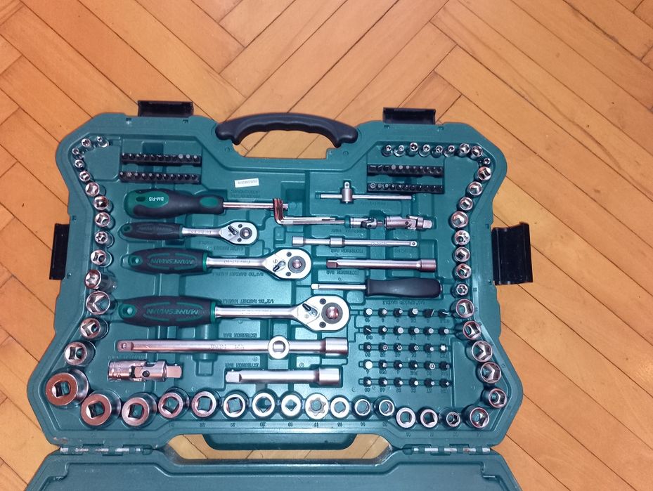 Zestaw kluczy nasadowych