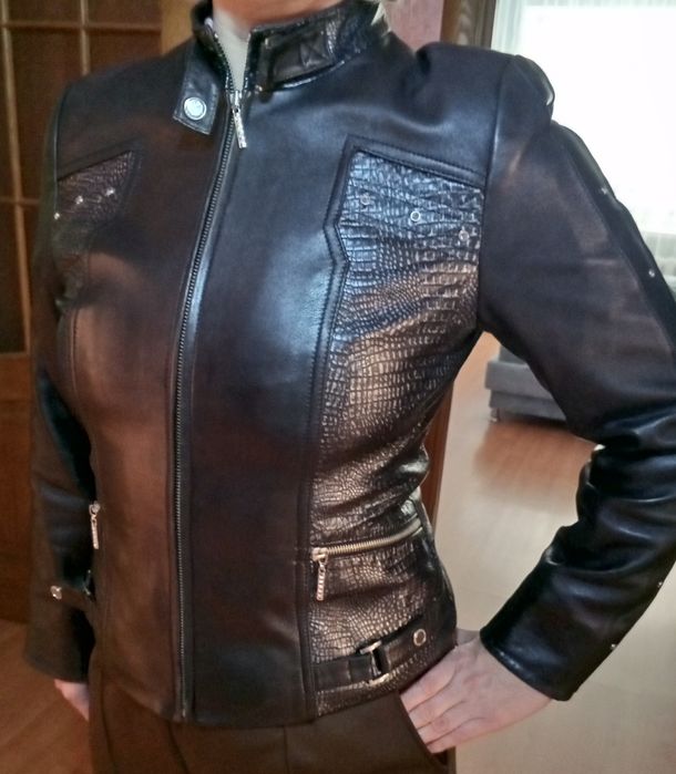 Стильна натуральна шкіряна куртка