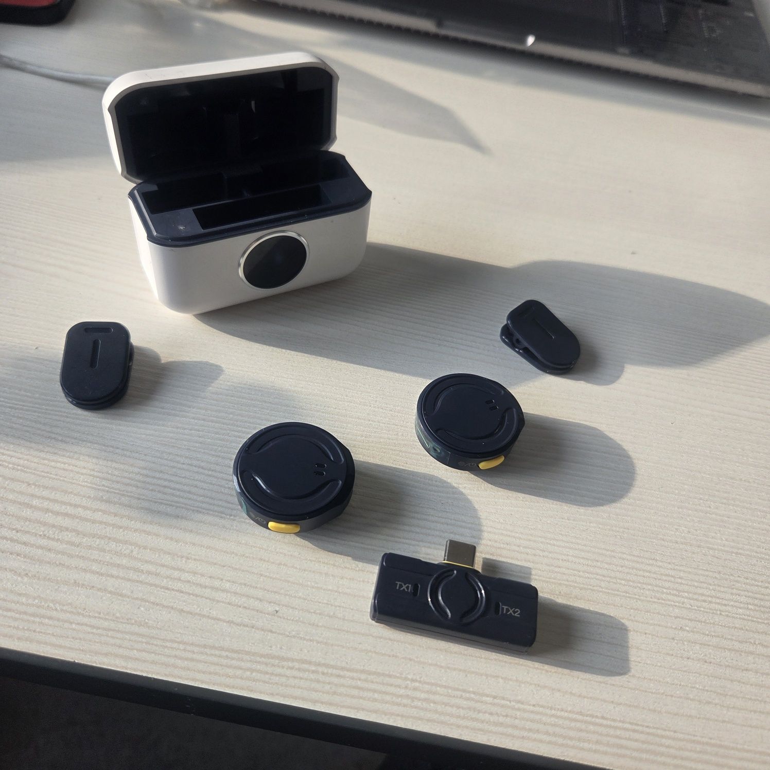 Bezprzewodowe mikrofony krawatowe na usb C