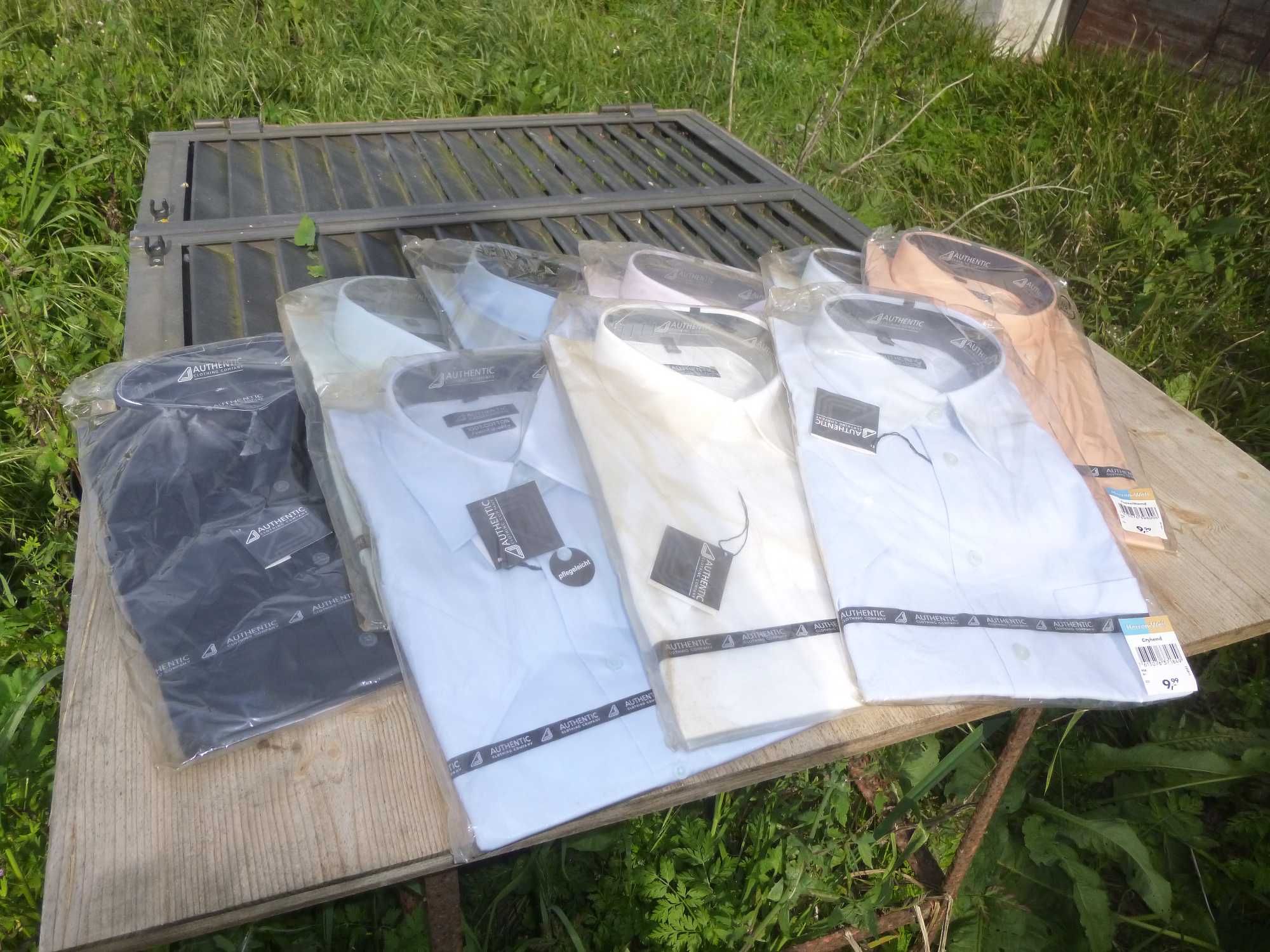 Nove camisas de manga curta, novas com pó. 100% algodão