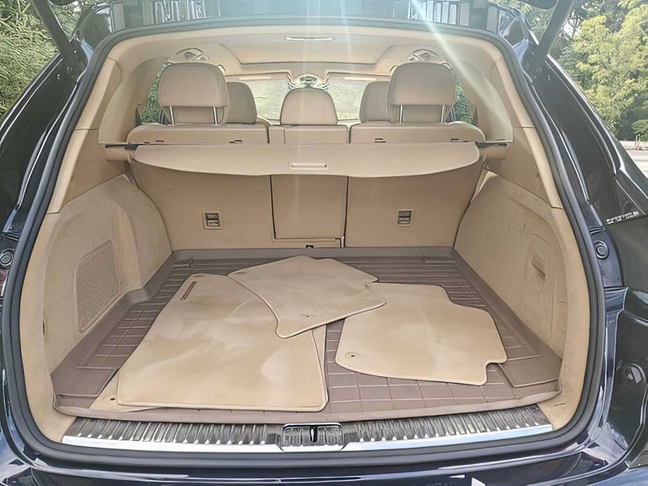 Porsche Cayenne      2015