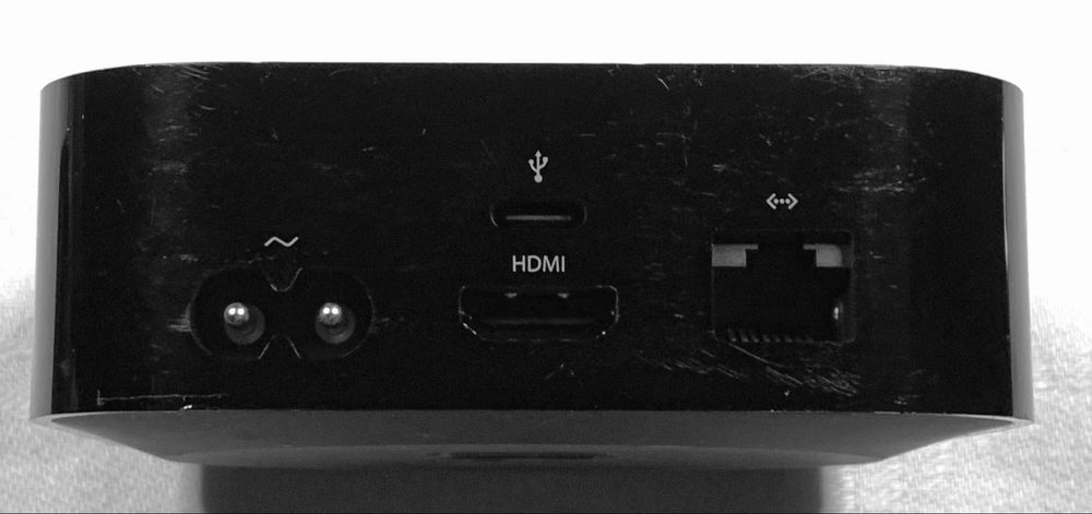 Apple TV HD (4th gen, A1625, 32 Gb) - ТВ приставка, медиаприставка