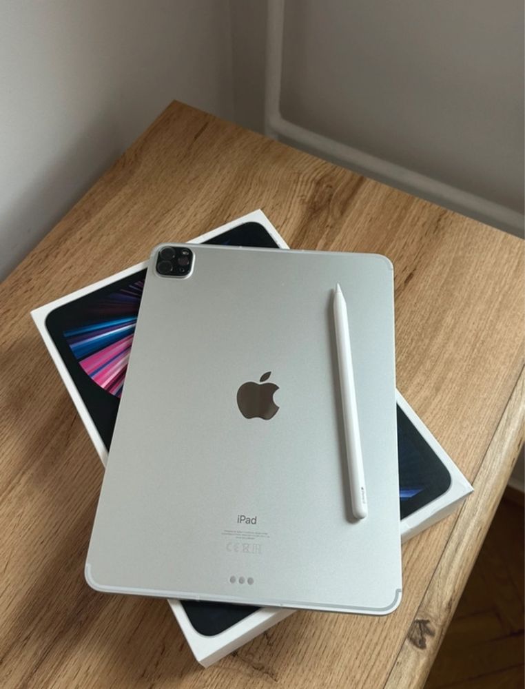 iPad Pro 11- inch 3 gen 256 GB WiFi cellular