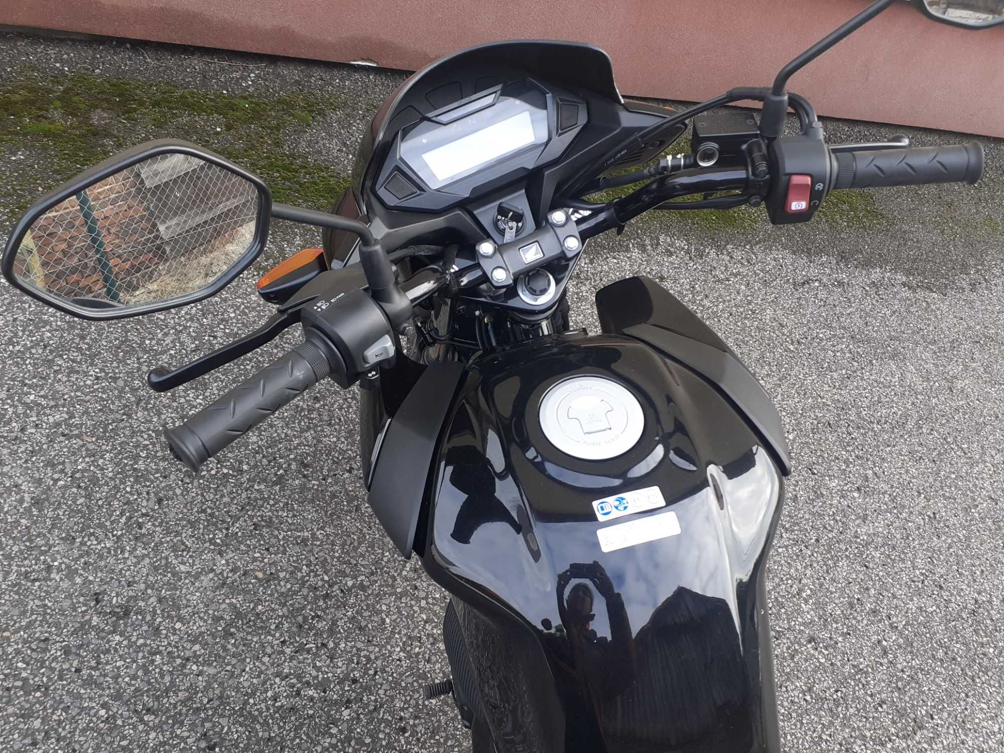 CB125 cbf125M z 07/2022 roku przebieg 4295 km. cena okazyjna 9000 zł