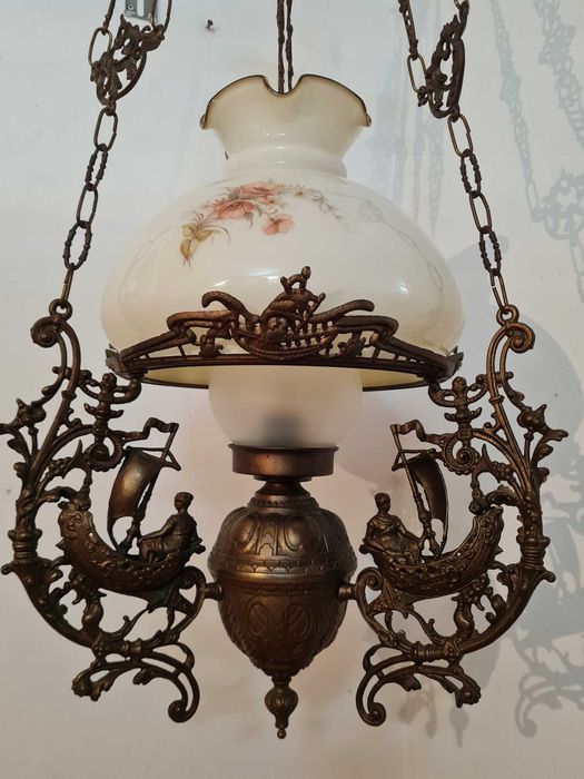 Okazała Lampa wisząca jak naftowa ŻYRANDOL