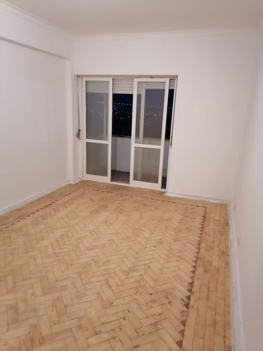 T2 boas áreas Moscavide