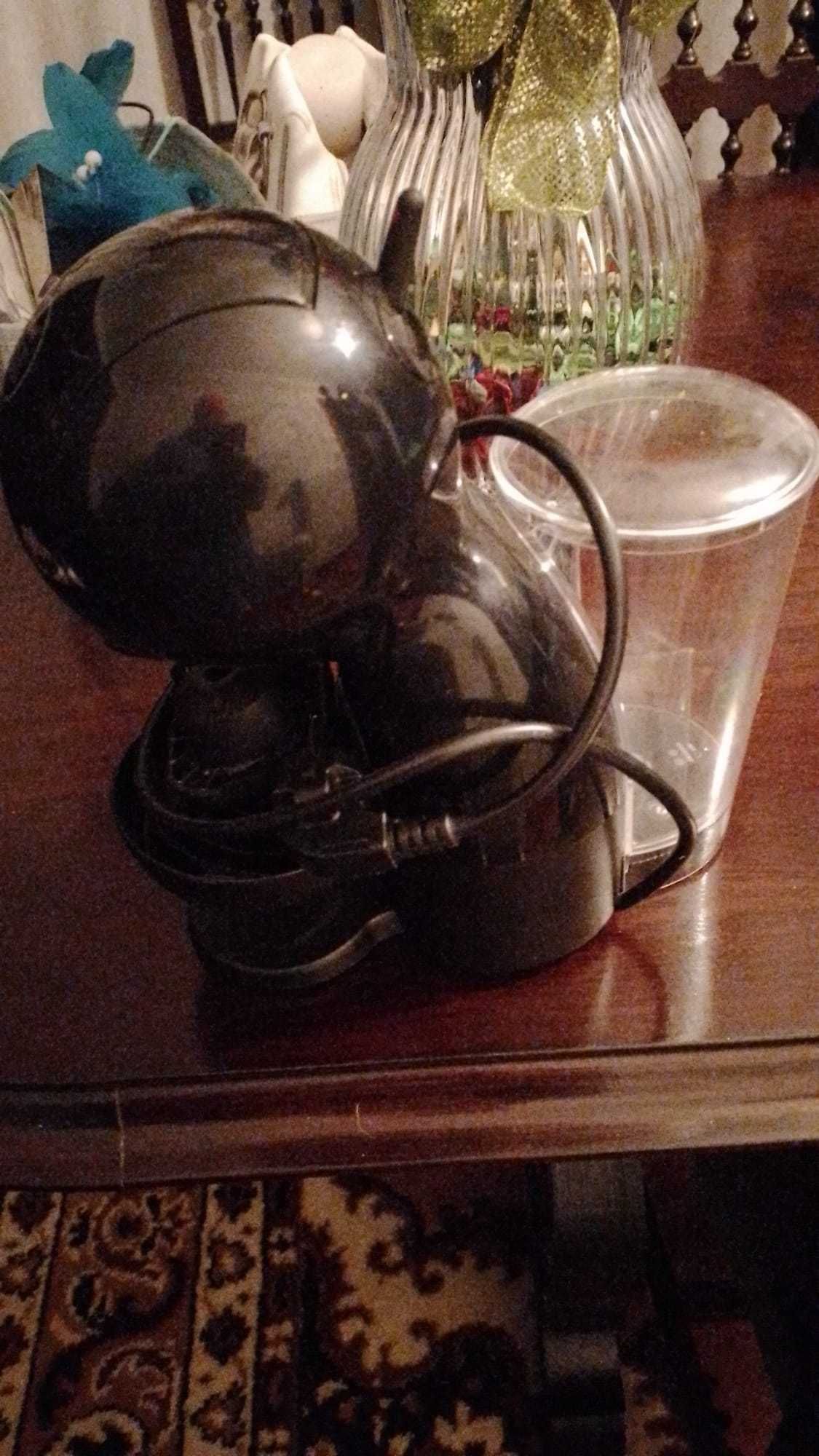 Maquina de café dolce gusto