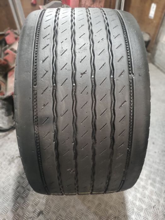 445/45R19,5  6мм шини вантажні бу .