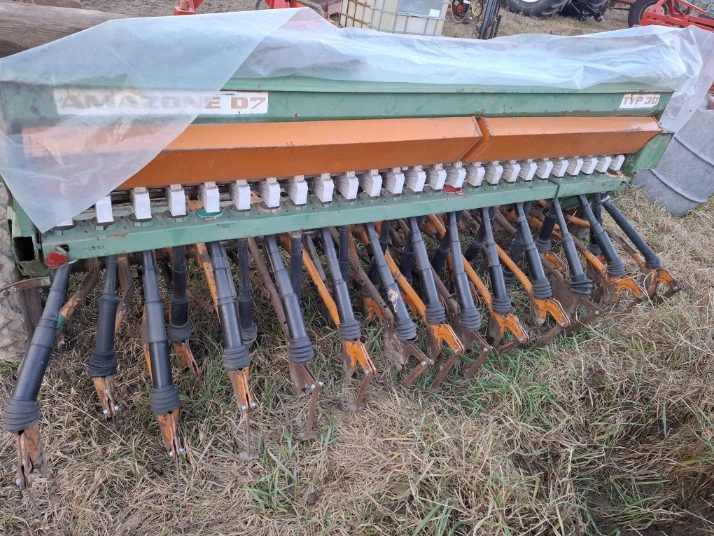 Agregat uprawowo siewny z hydropakiem 3m Siewnik Amazone 3m