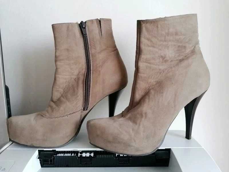 Szaro-brązowe botki, kozaczki na zameczek rozm. 37