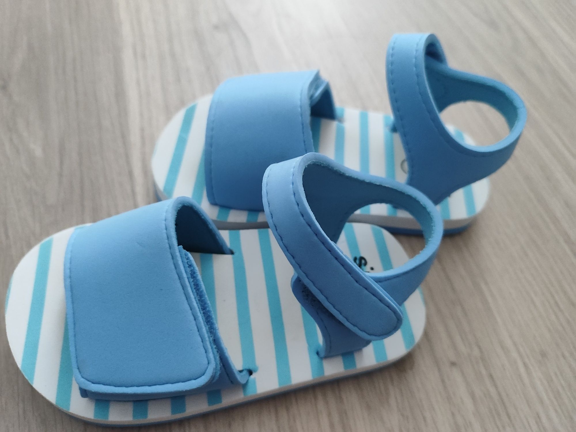 Sandały sandałki Sinsay r. 25 plaża basen