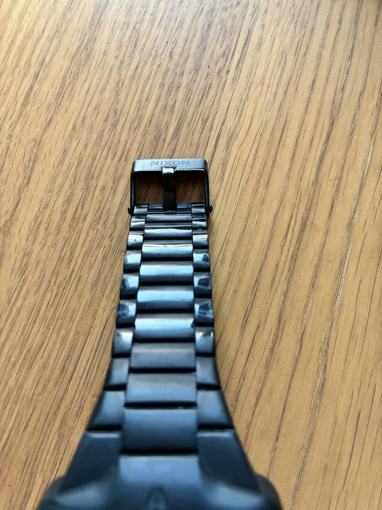 Zegarek Nixon Rubber Player w unikatowym kolorze