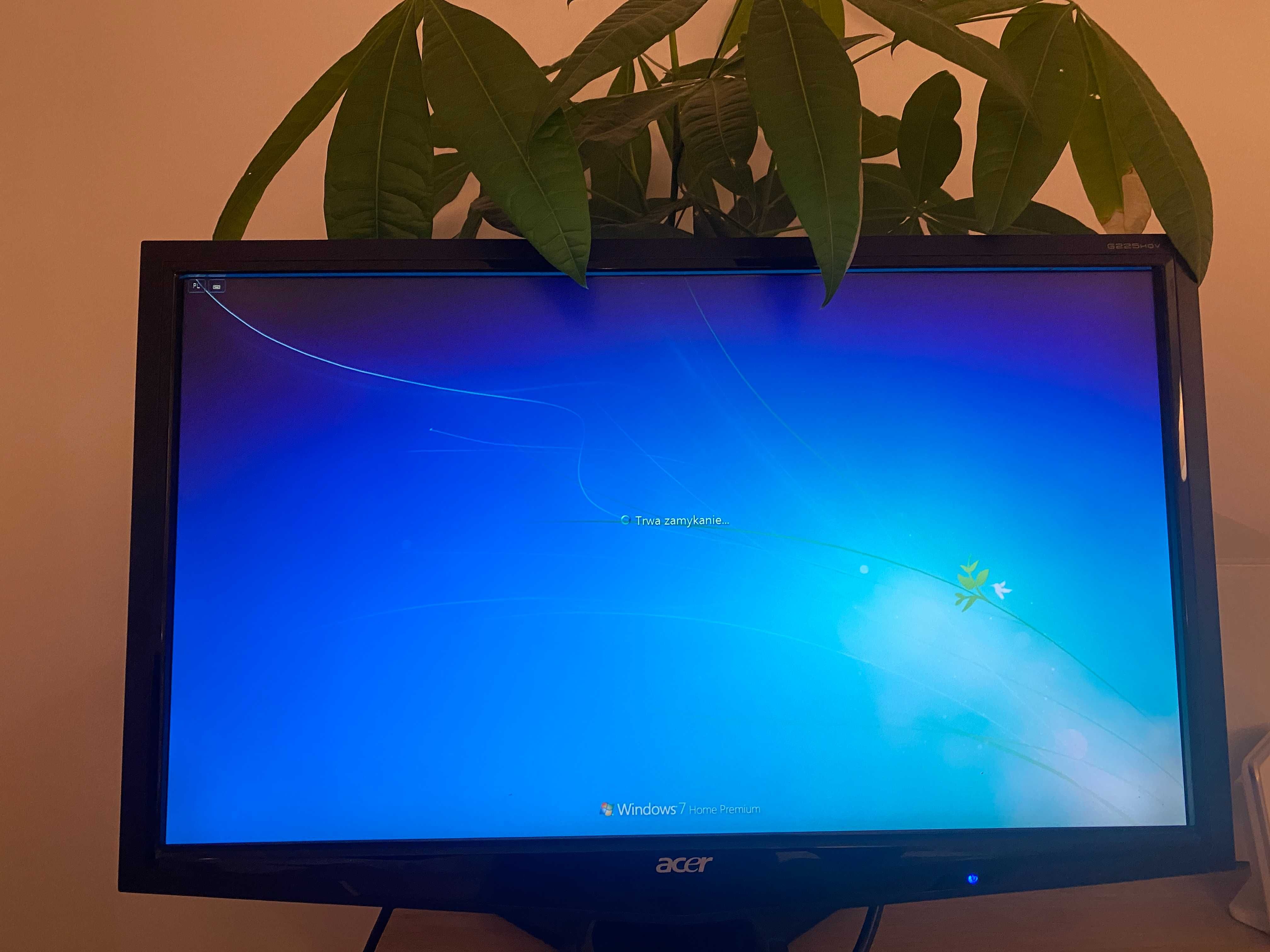 Komputer stacjonarny z monitorem Acer tanio