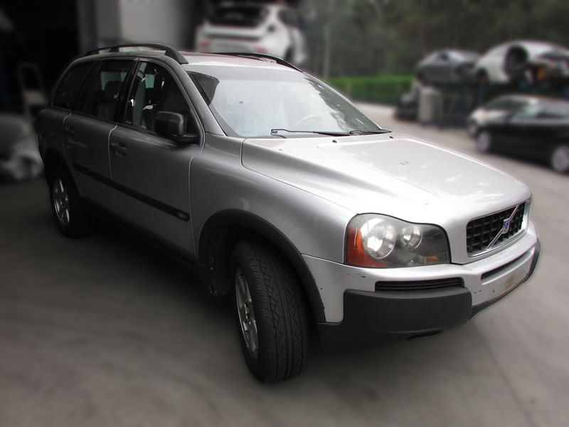 Volvo XC90 2.4D 2002 - Peças Usadas (5732)
