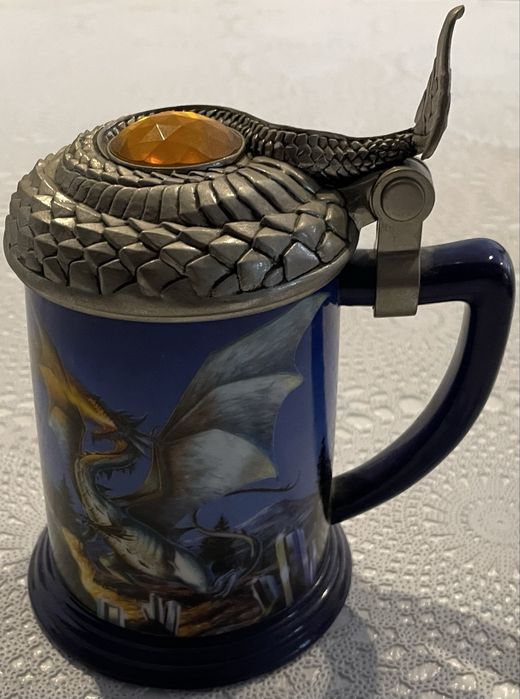 Kufel TFM Dragon Stone z pokrywą