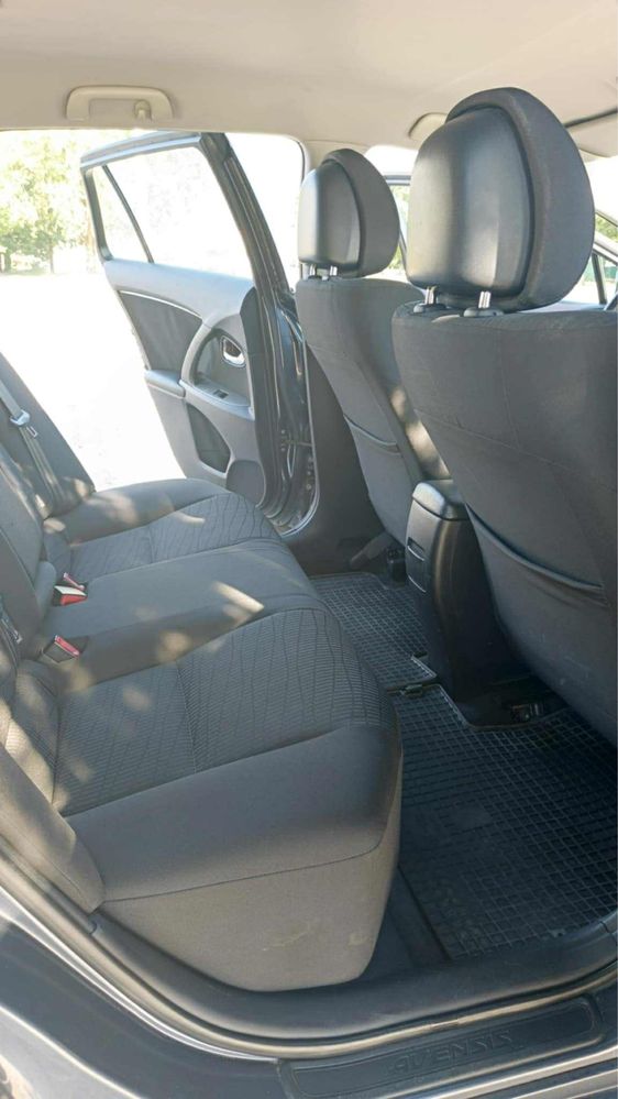 Toyota Avensis 2009