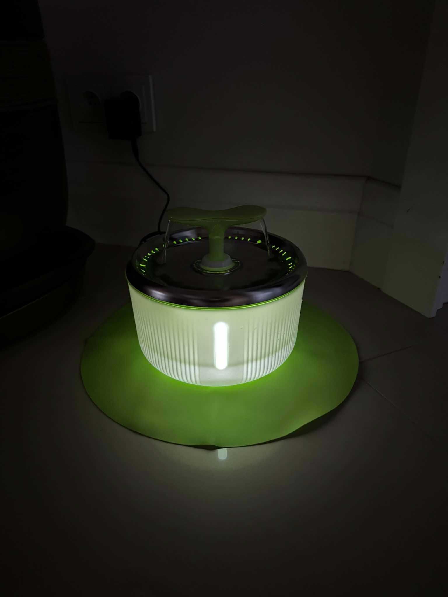 Poidełko fontanna elektroniczna dla psa kota