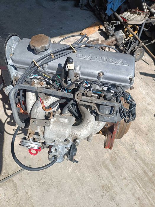 Двигатель Вольво 360 Бензин 2.0 Volvo Инжектор Мотор