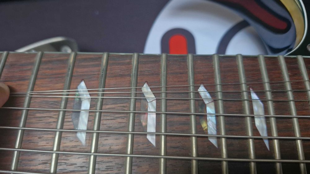 Ibanez UV777 Universe 7 strun (Steve Vai)