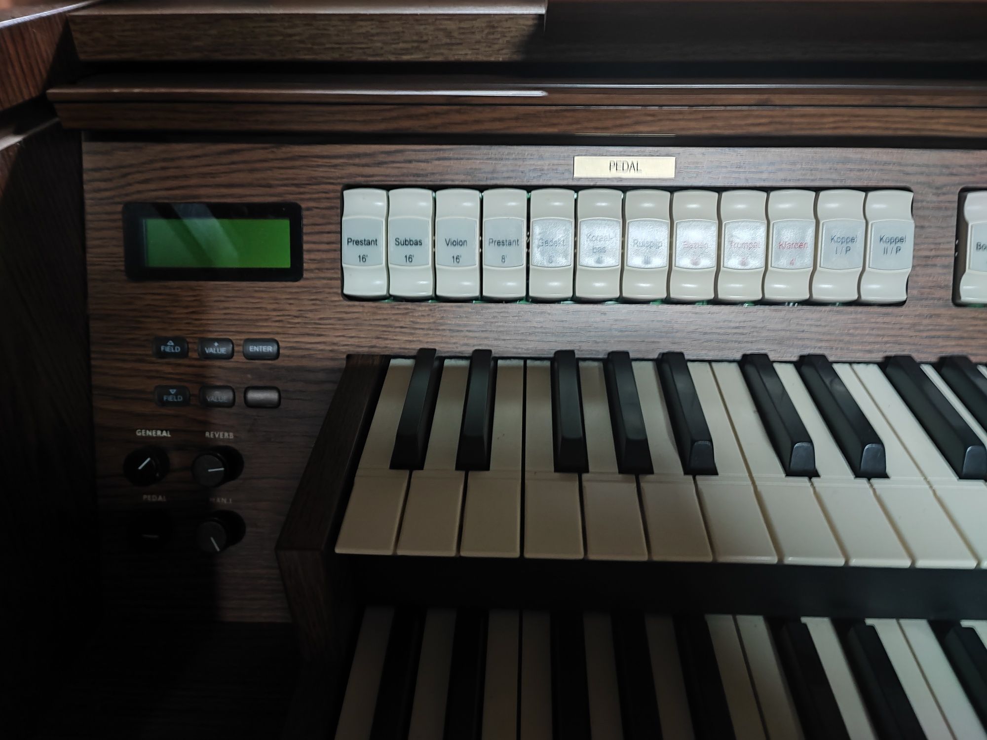 Cyfrowe organy kościelne Viscount Vivace 20
