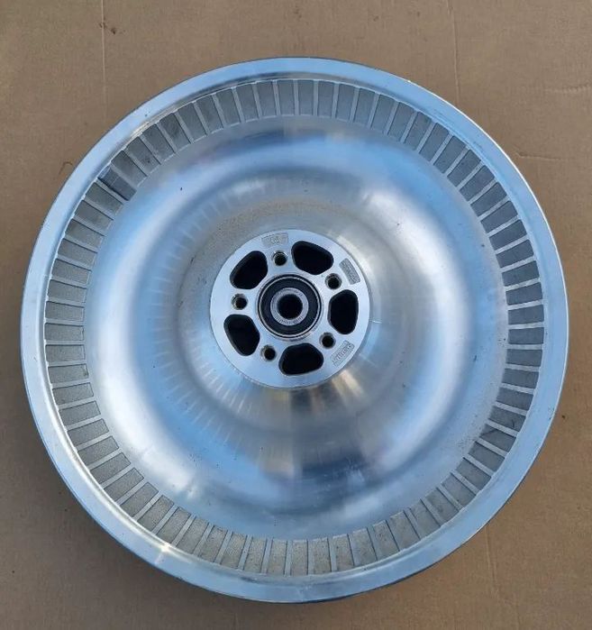 Harley Davidson Softail tylna felga FXSTD Dyna 17&#039; x4,5