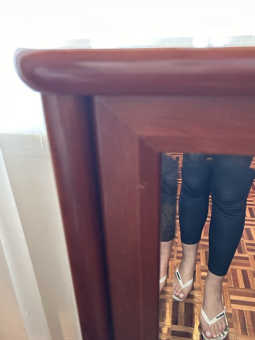 Espelho de quarto grande — em ótimo estado!