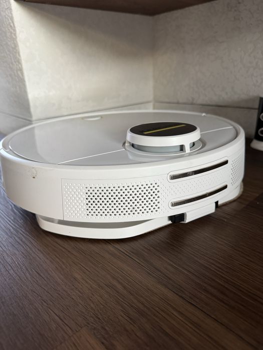 Робот пилосос kärcher. Вологе та сухе прибирання.