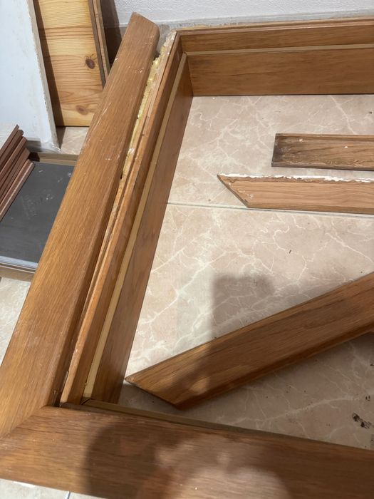 Aduelas porta madeira