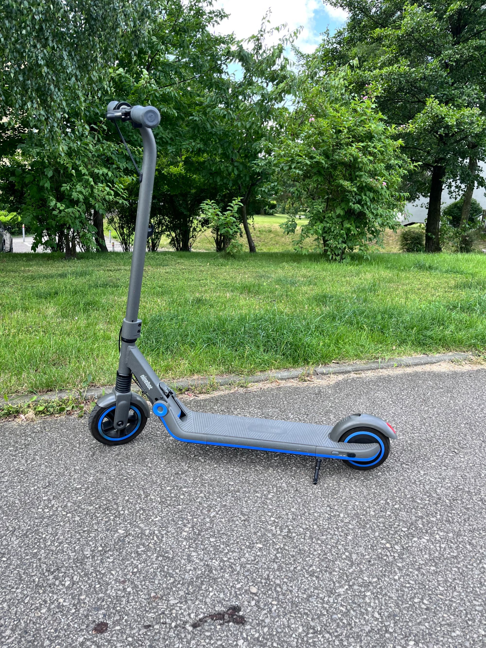 Hulajnoga elektryczna Segway Ninebot Zing E10