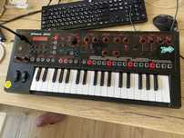 Синтезатор, грувбокс Roland JD-XI