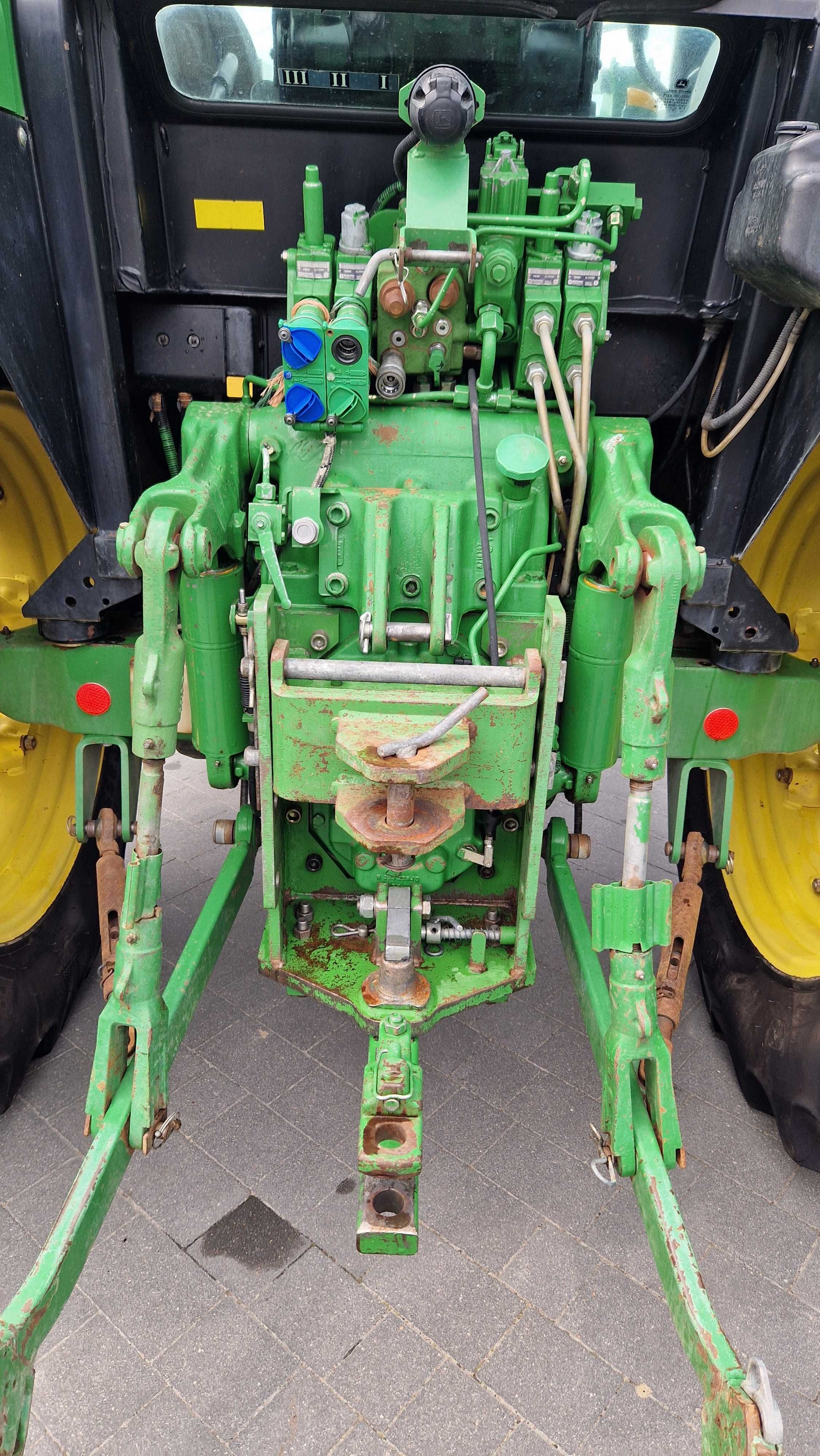 John Deere 5080R Cały w oryginale
