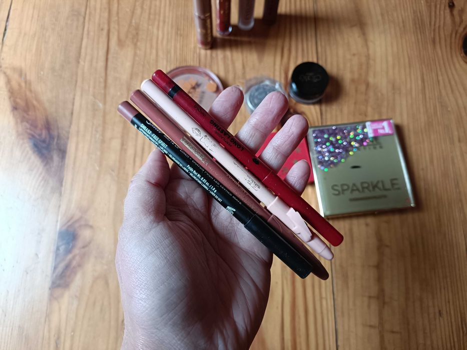 Zestaw kosmetyków kolorowych