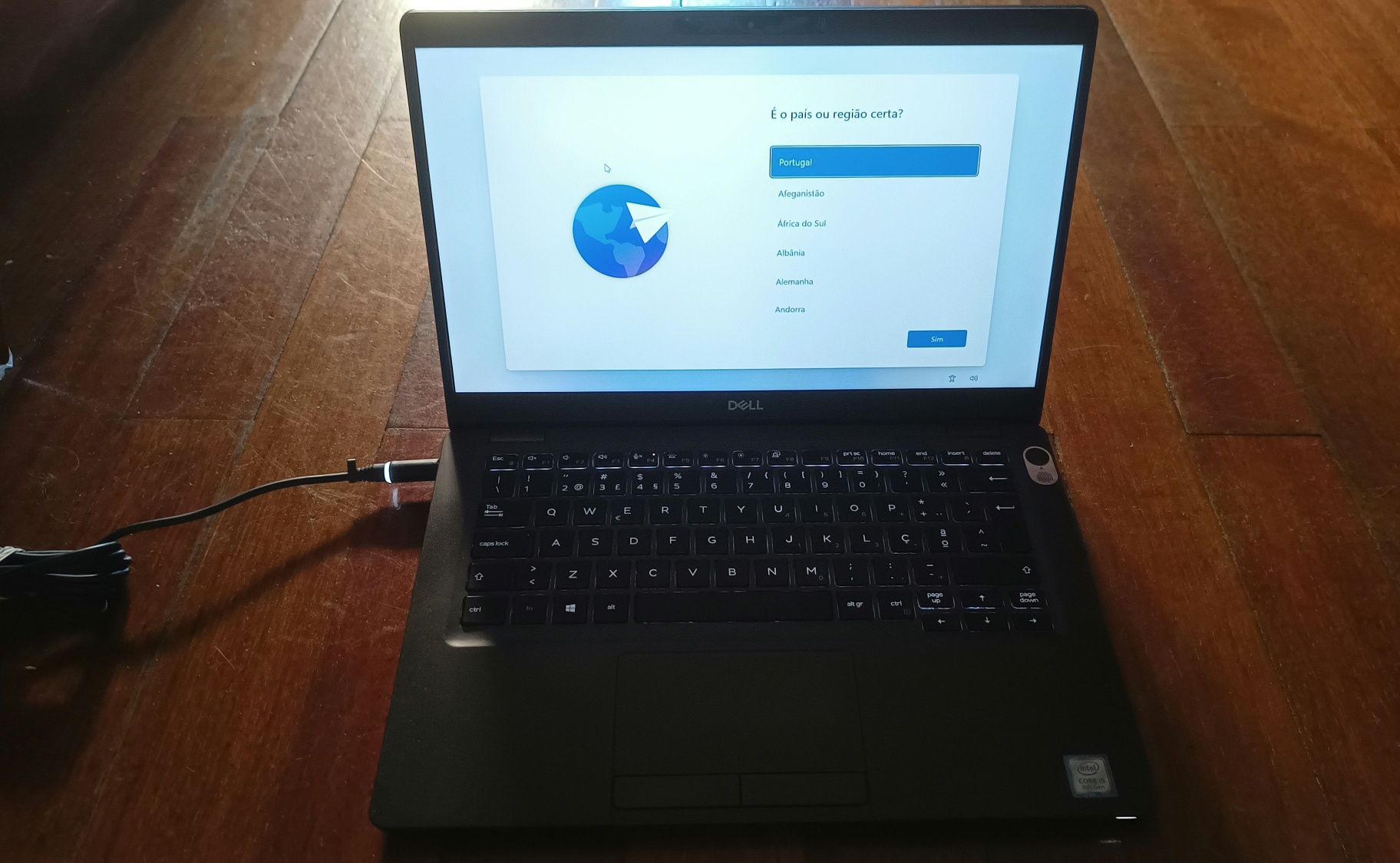 Portátil Dell Latitude 5300