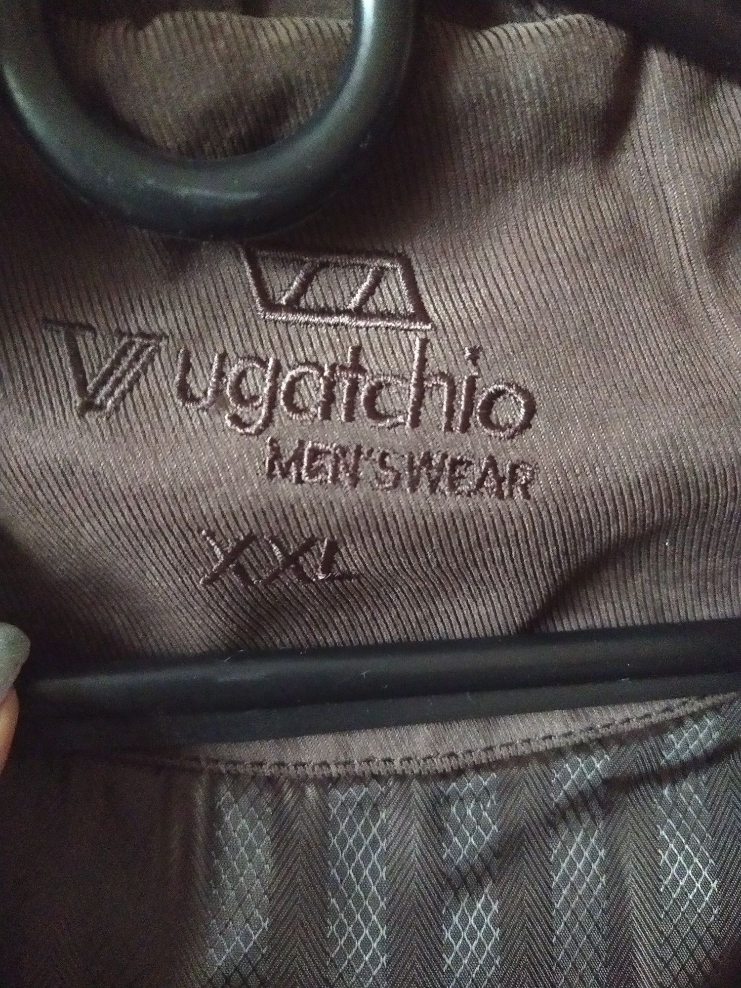 Нова чоловіча куртка