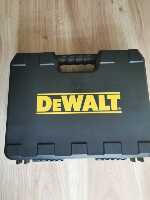 Walizka dewalt do wkrętarki dcd771
