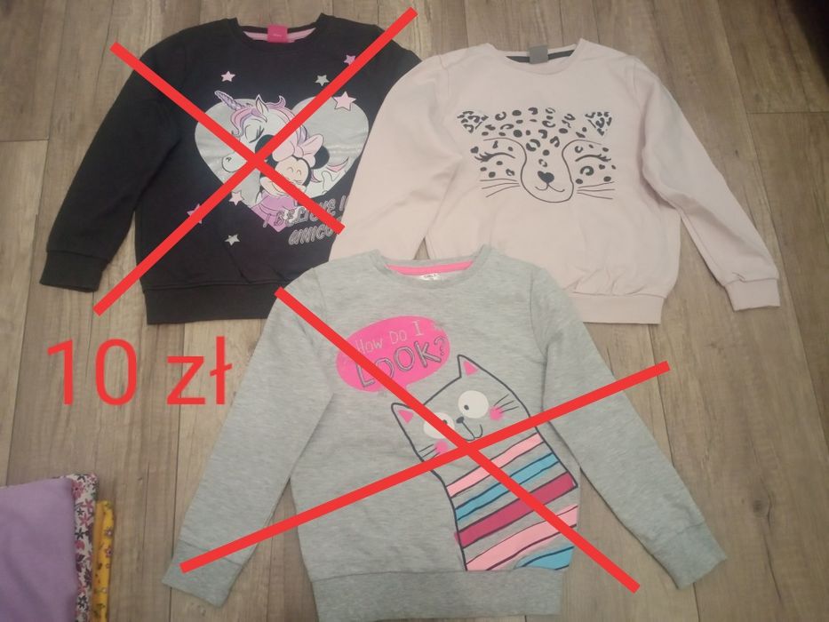 Bluzy/Sweterki dla dziewczynki r.122