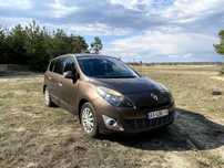 Продам Renault Grand Scenic