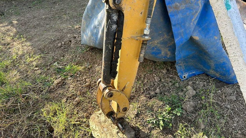 Ramiona siłowniki do minikoparki CAT 301 8C