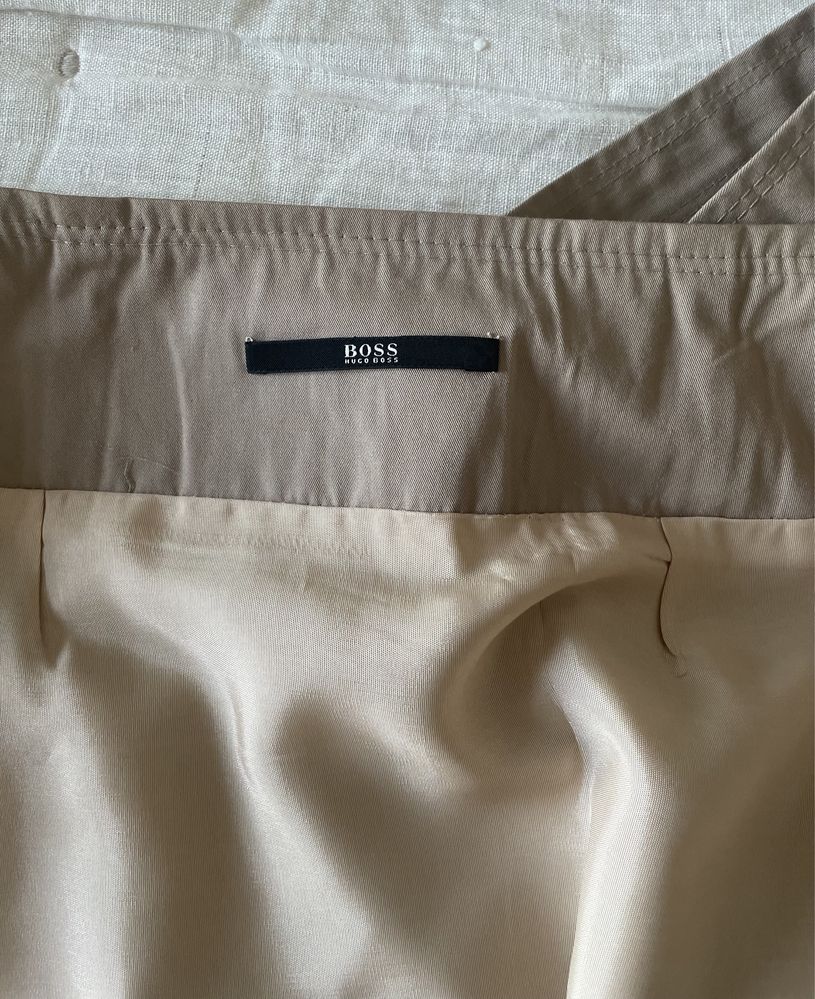 Saia Hugo boss S/ calças cortefiel S/M